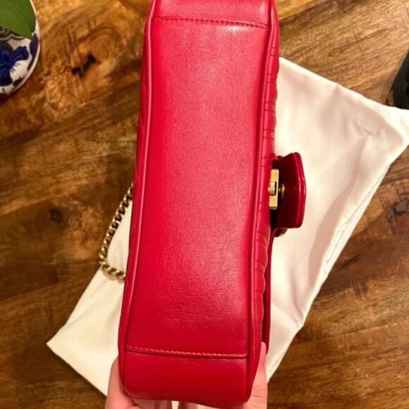 Gucci GG Marmont Small Matelasse Red Leather Shoulder Bag excellent condition - Picture 6 of 7